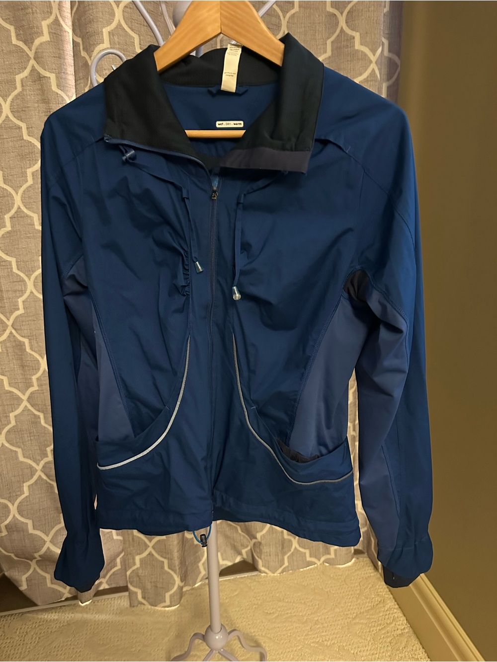 lululemon athletica Women's Blue Utility/Runing Jacket